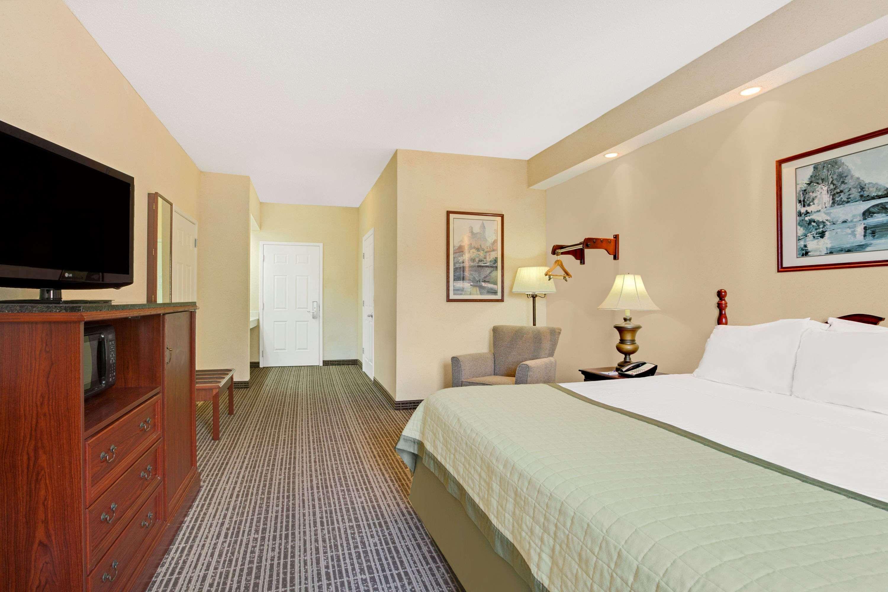 Hotel Baymont By Wyndham Pearl Extérieur photo