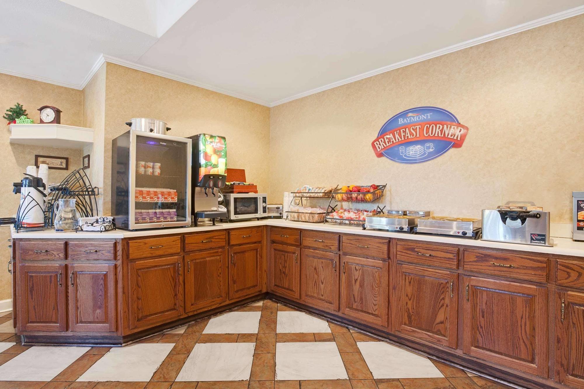 Hotel Baymont By Wyndham Pearl Extérieur photo